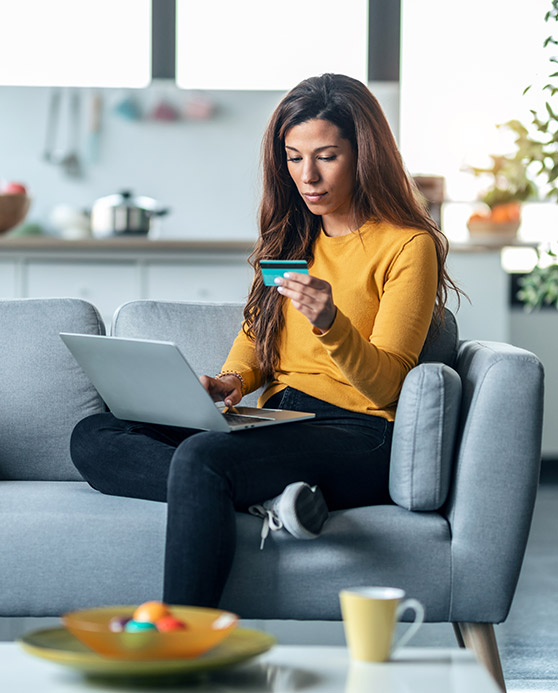 Woman making a credit card dispute